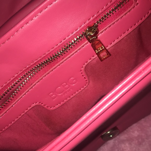 Cute hot pink bcbg purse - Picture 5 of 6